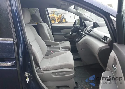 2016 Honda Odyssey Se from USA, damaged, VIN 5FNRL5H35GB059440